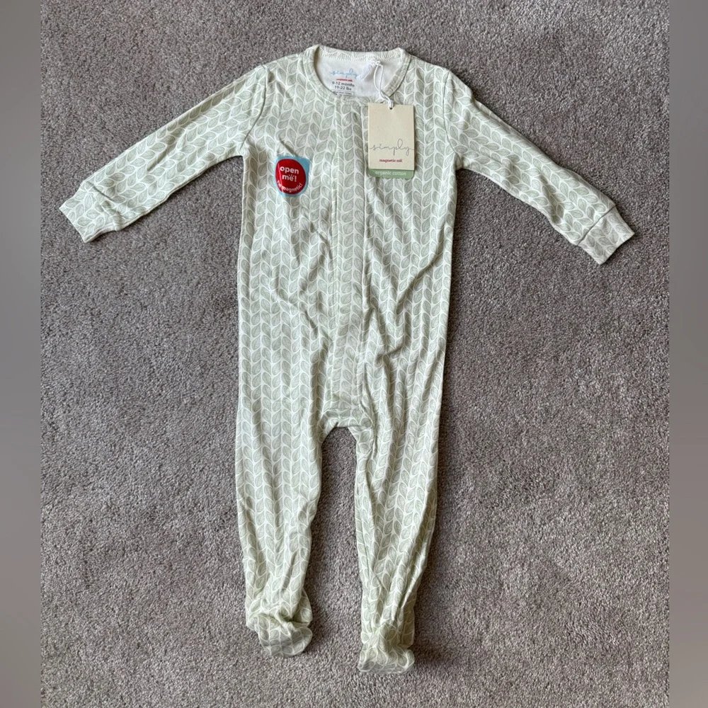 Simply Magnetic Me Green Cable Leaf Organic Cotton Footie. Elegant simple print - Picture 2 of 4